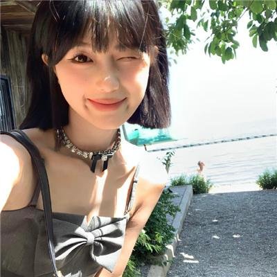 夏日午后的初缠爱恋